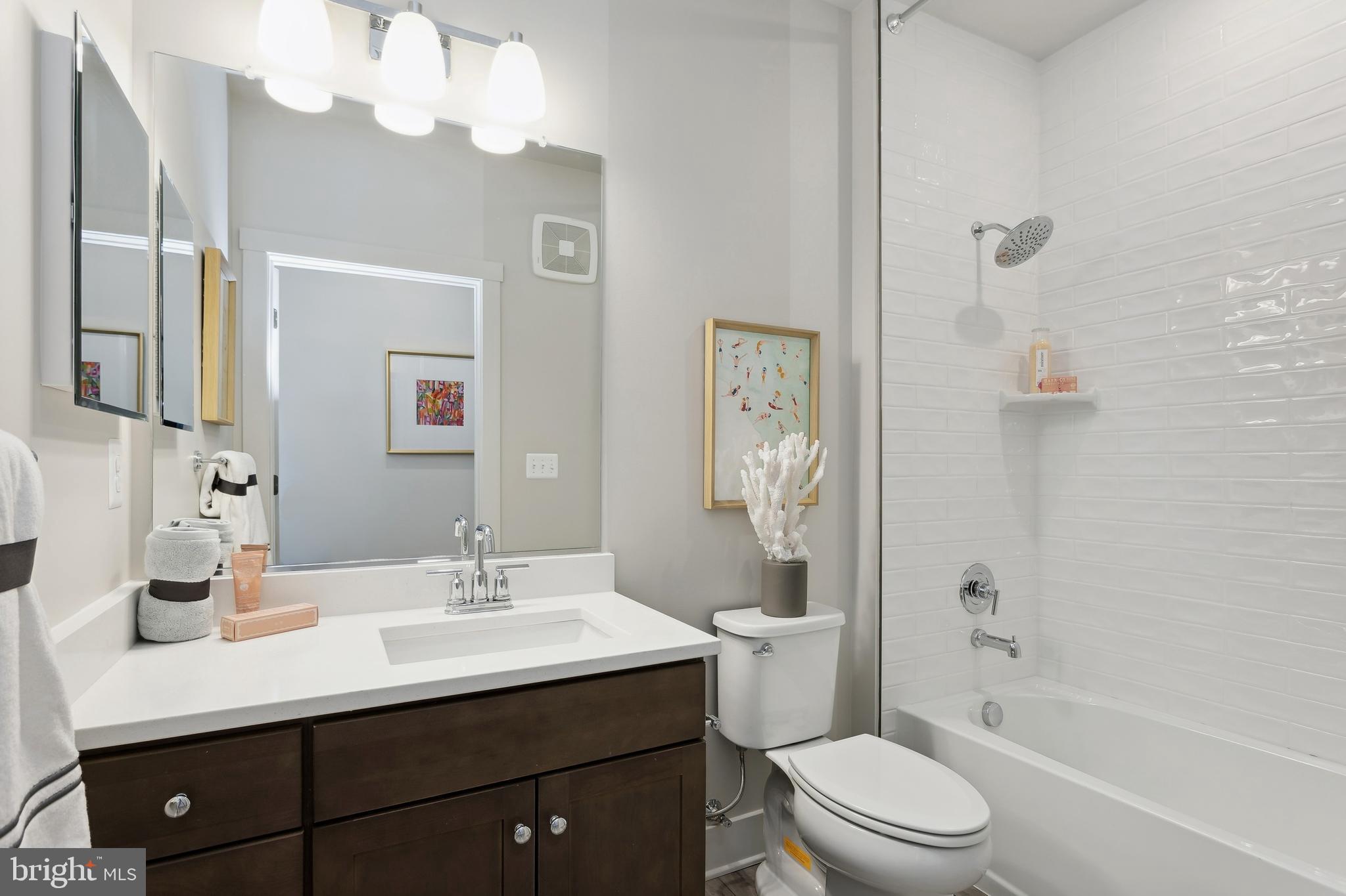 FOUR SEASONS AT KENT ISLAND - Residential