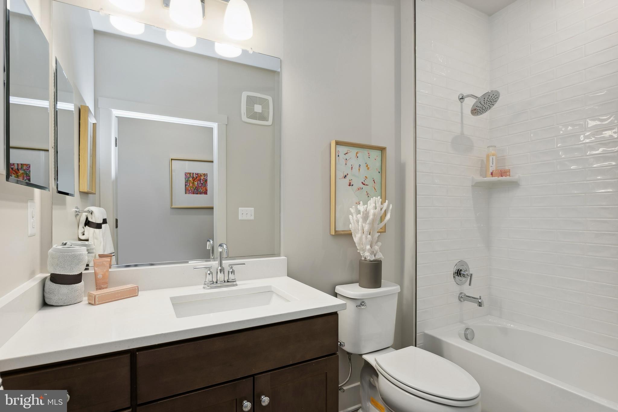 FOUR SEASONS AT KENT ISLAND - Residential