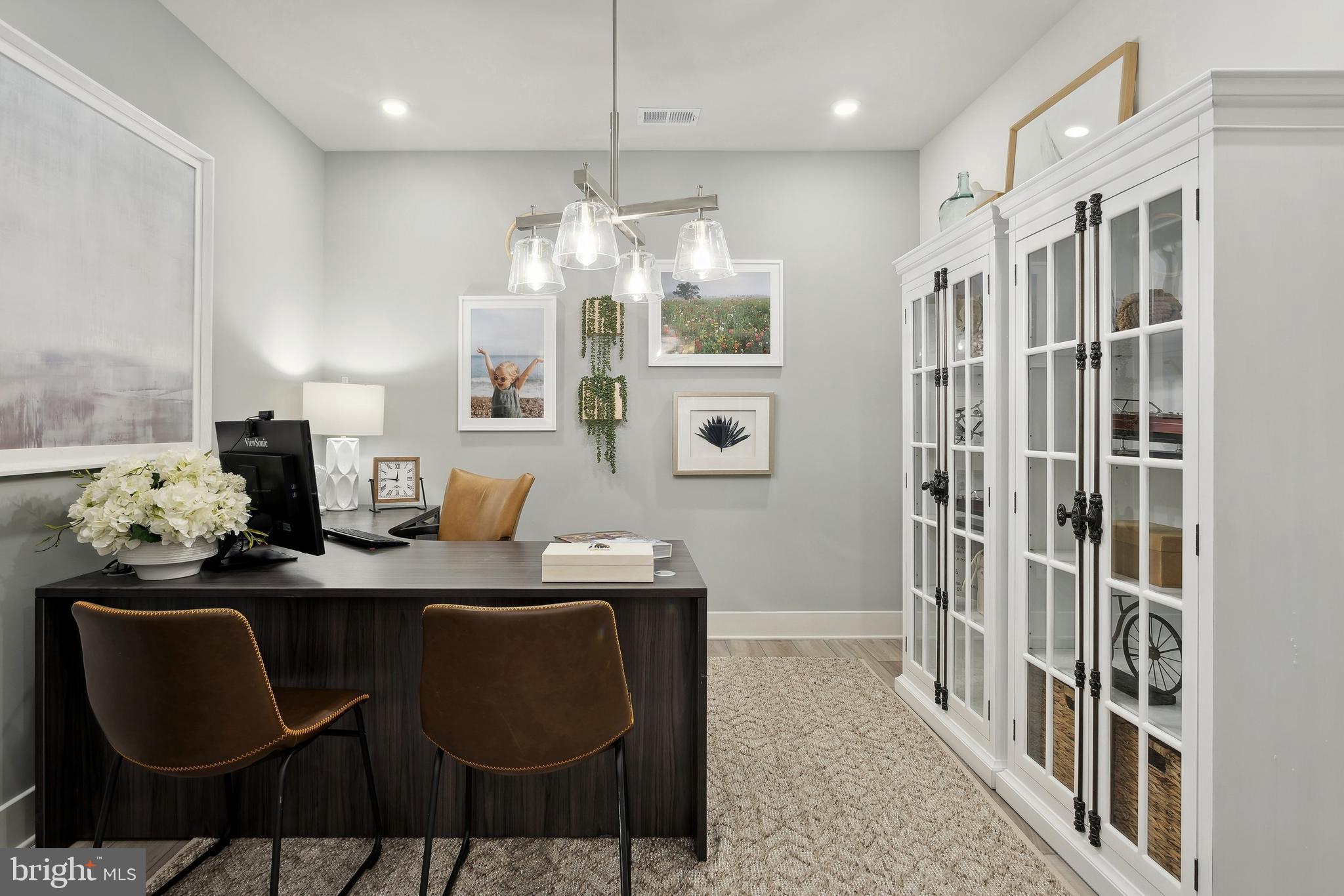 FOUR SEASONS AT KENT ISLAND - Residential