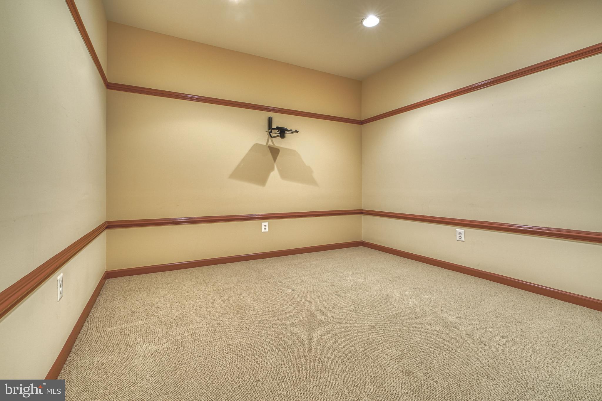 VILLAS AT SNOWDEN OVERLOOK - Residential