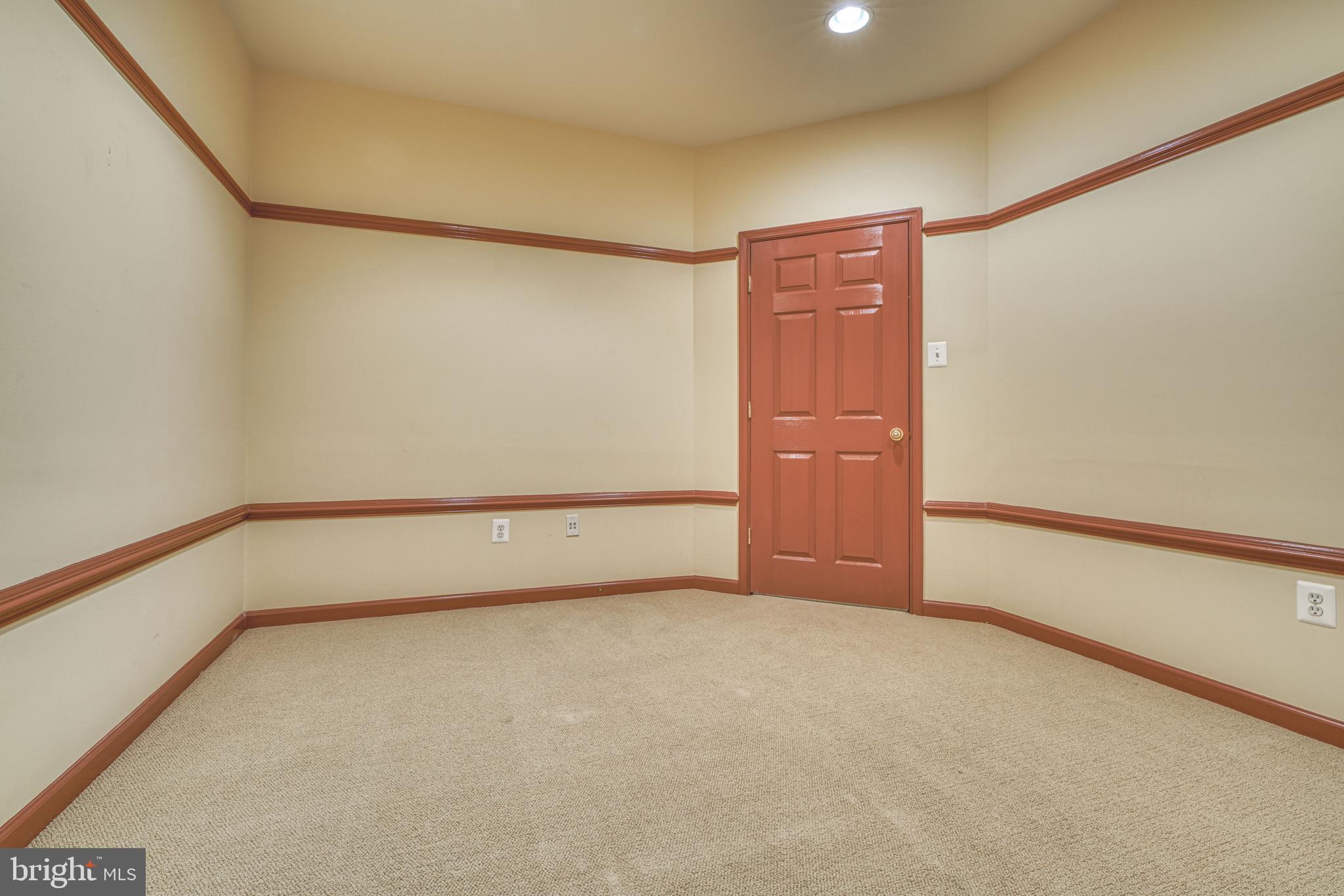 VILLAS AT SNOWDEN OVERLOOK - Residential