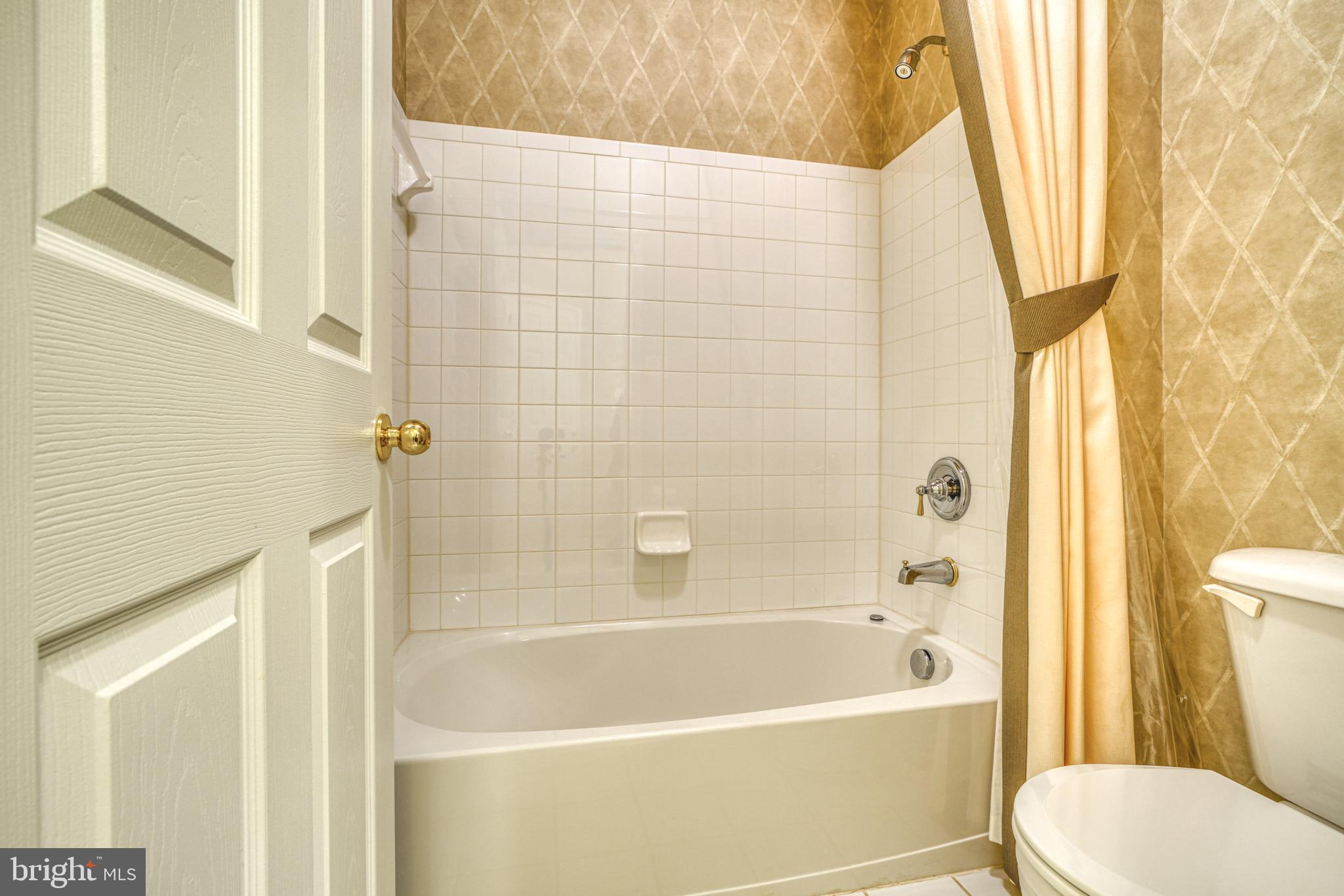 VILLAS AT SNOWDEN OVERLOOK - Residential