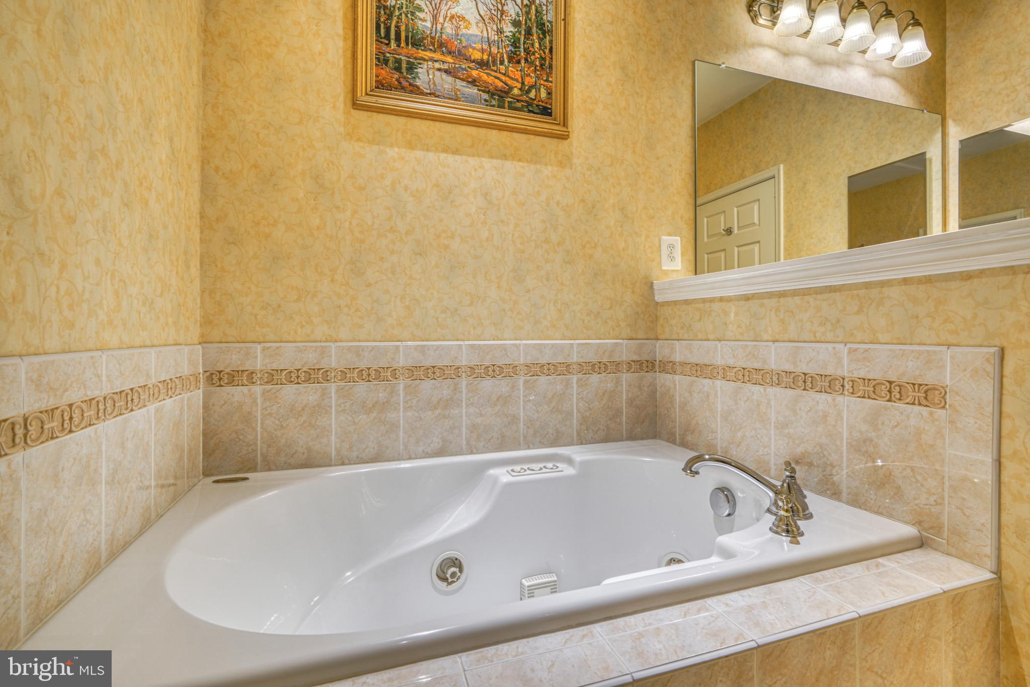 VILLAS AT SNOWDEN OVERLOOK - Residential