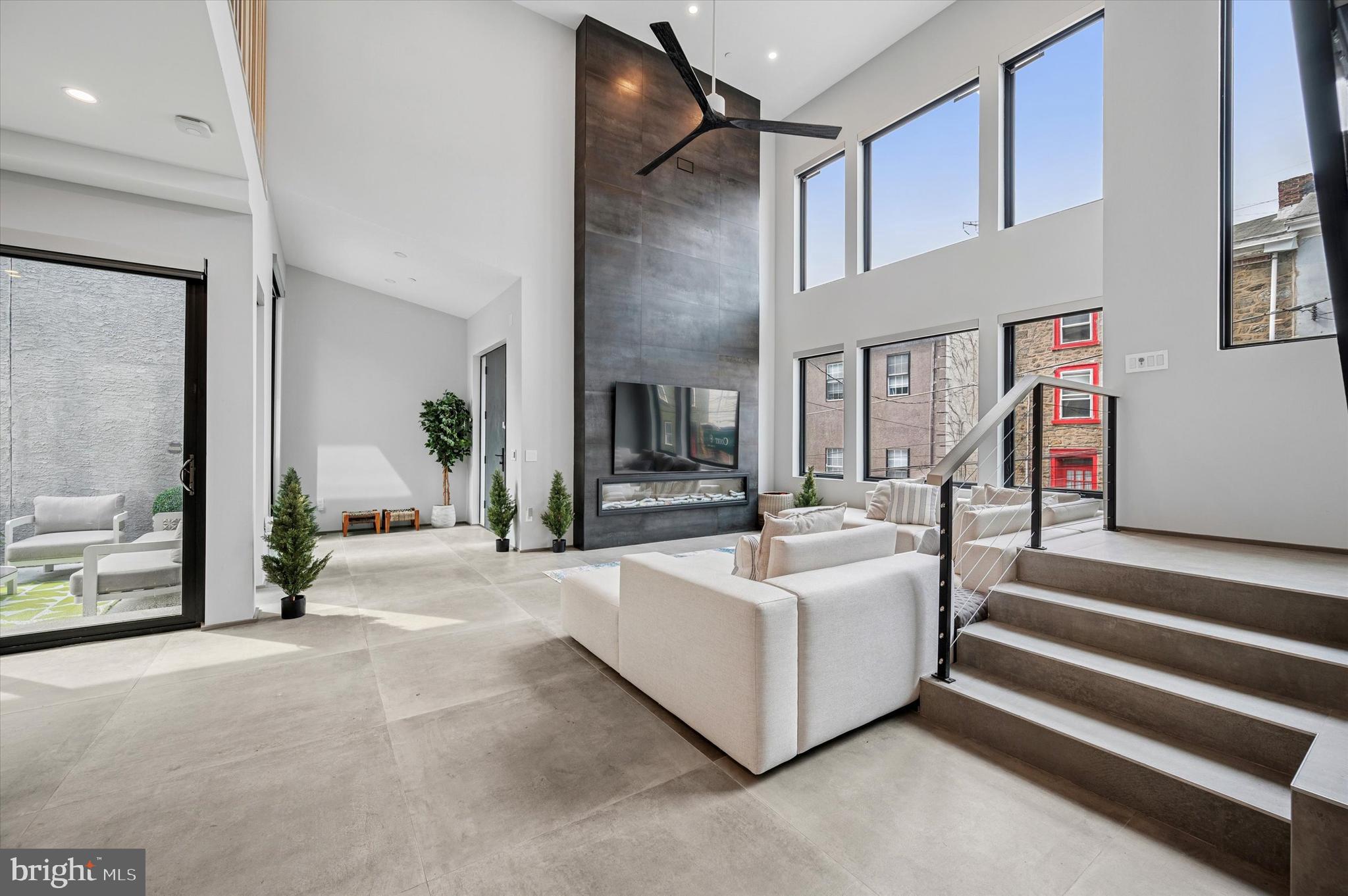 MANAYUNK - Residential