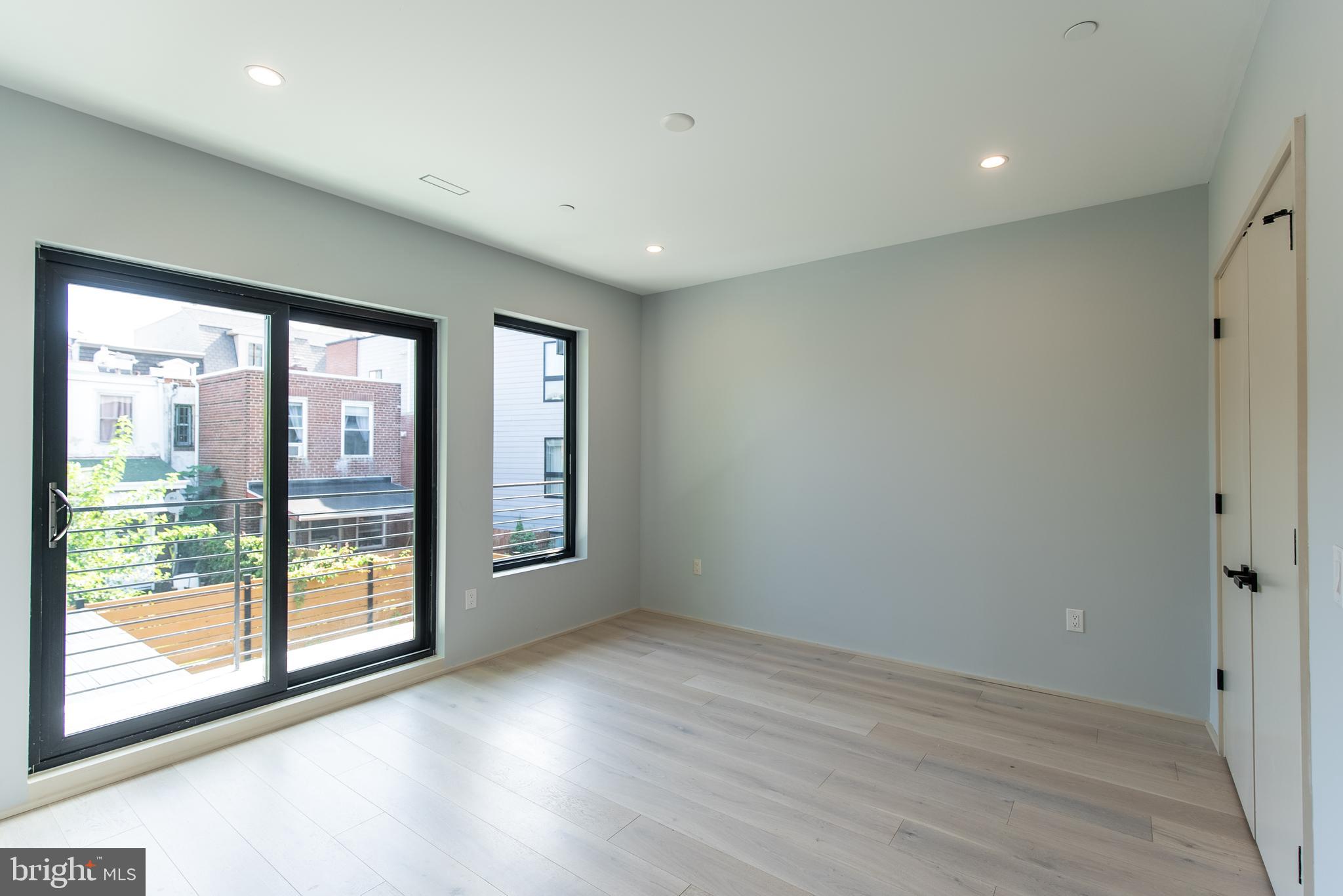 MANAYUNK - Residential