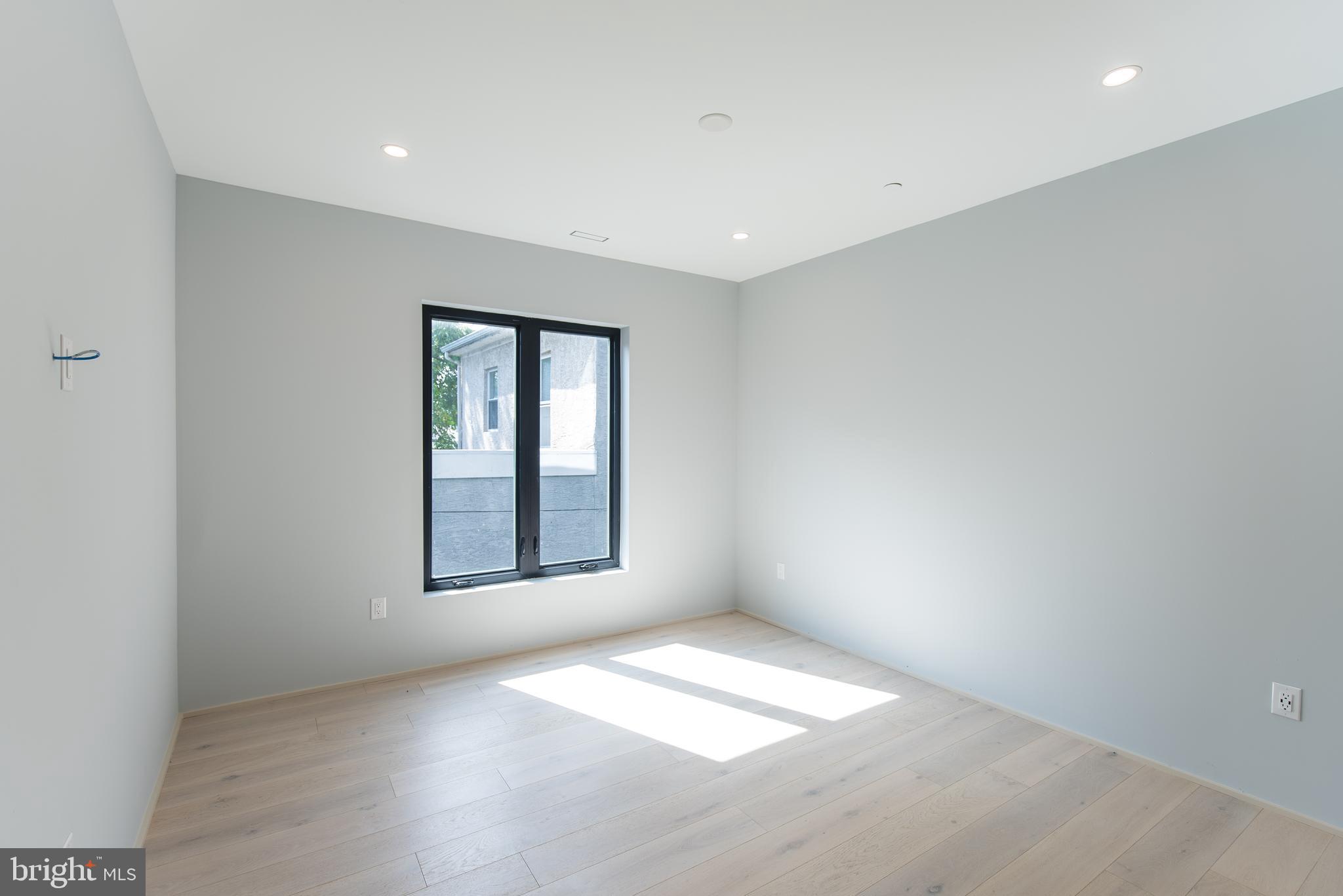 MANAYUNK - Residential