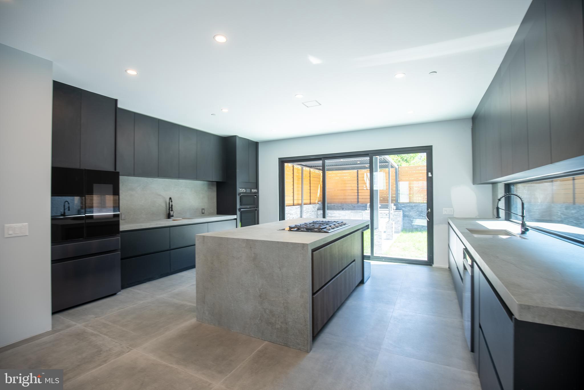 MANAYUNK - Residential