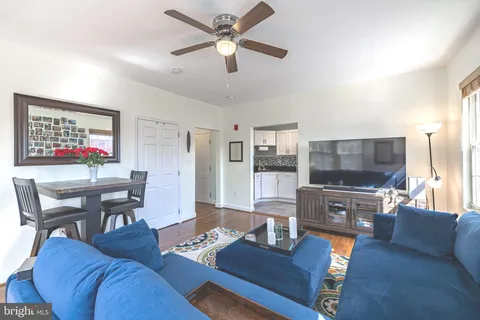 MLS: DCDC2191596