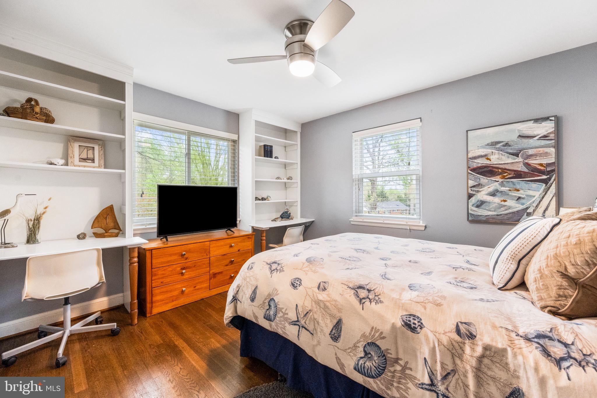 BROYHILL CREST - Residential