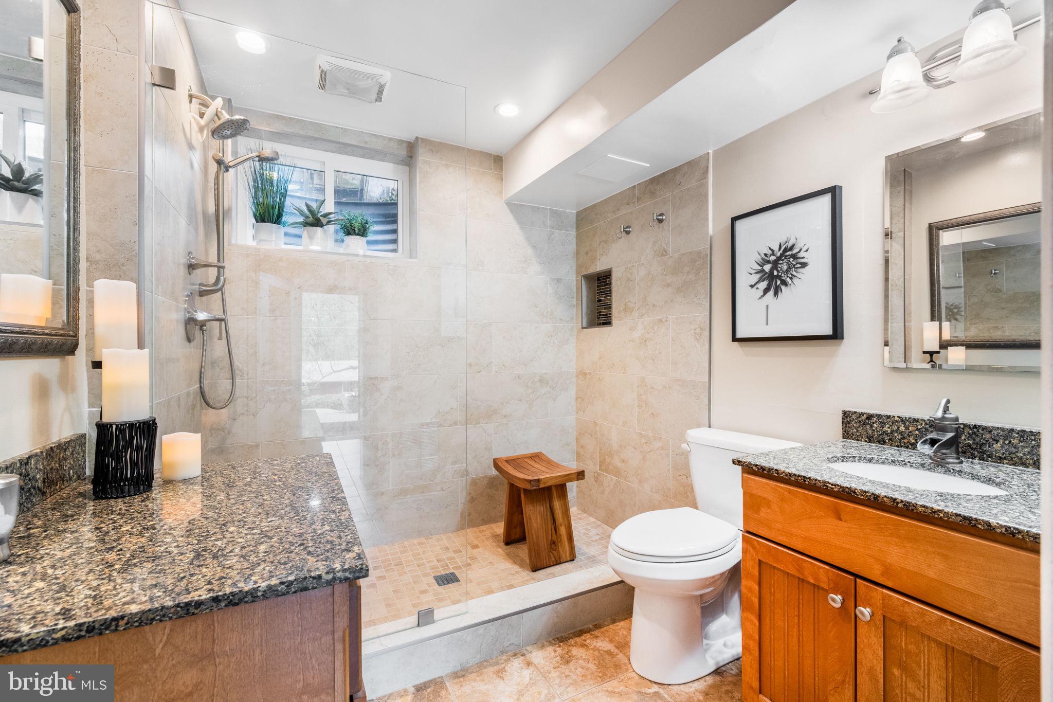 BROYHILL CREST - Residential