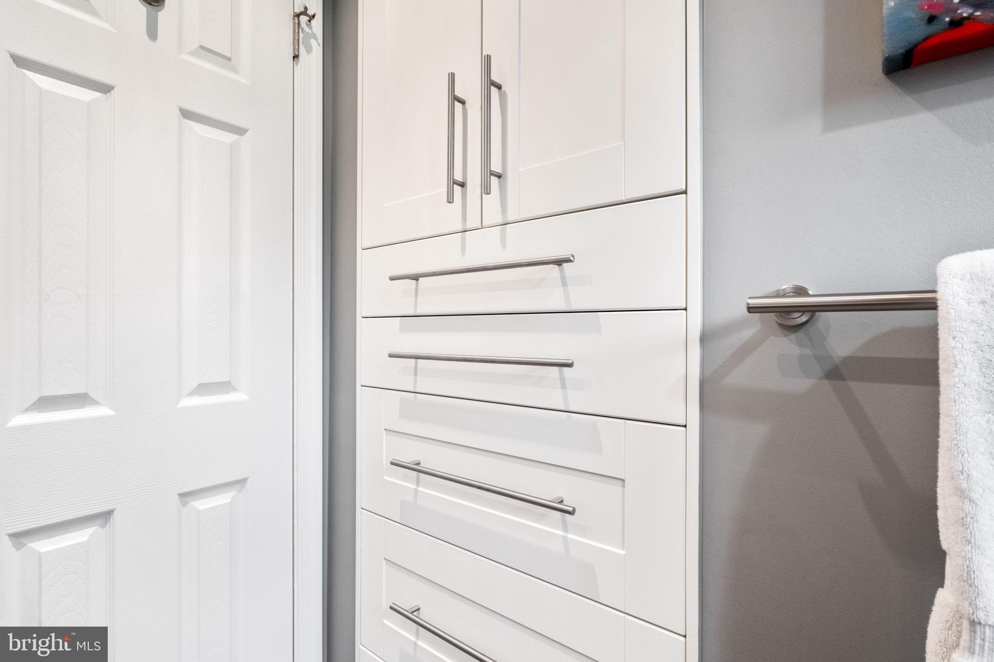 BROYHILL CREST - Residential