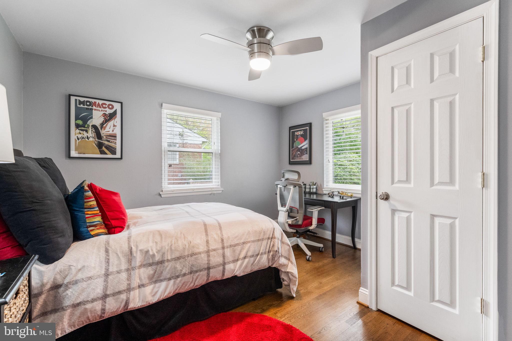 BROYHILL CREST - Residential