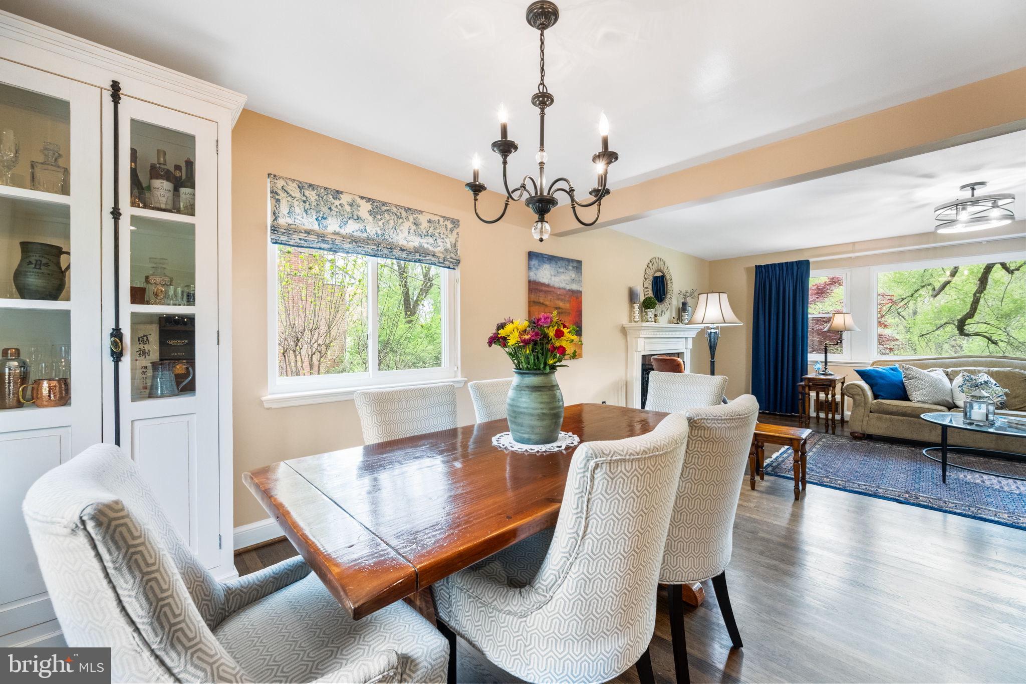 BROYHILL CREST - Residential