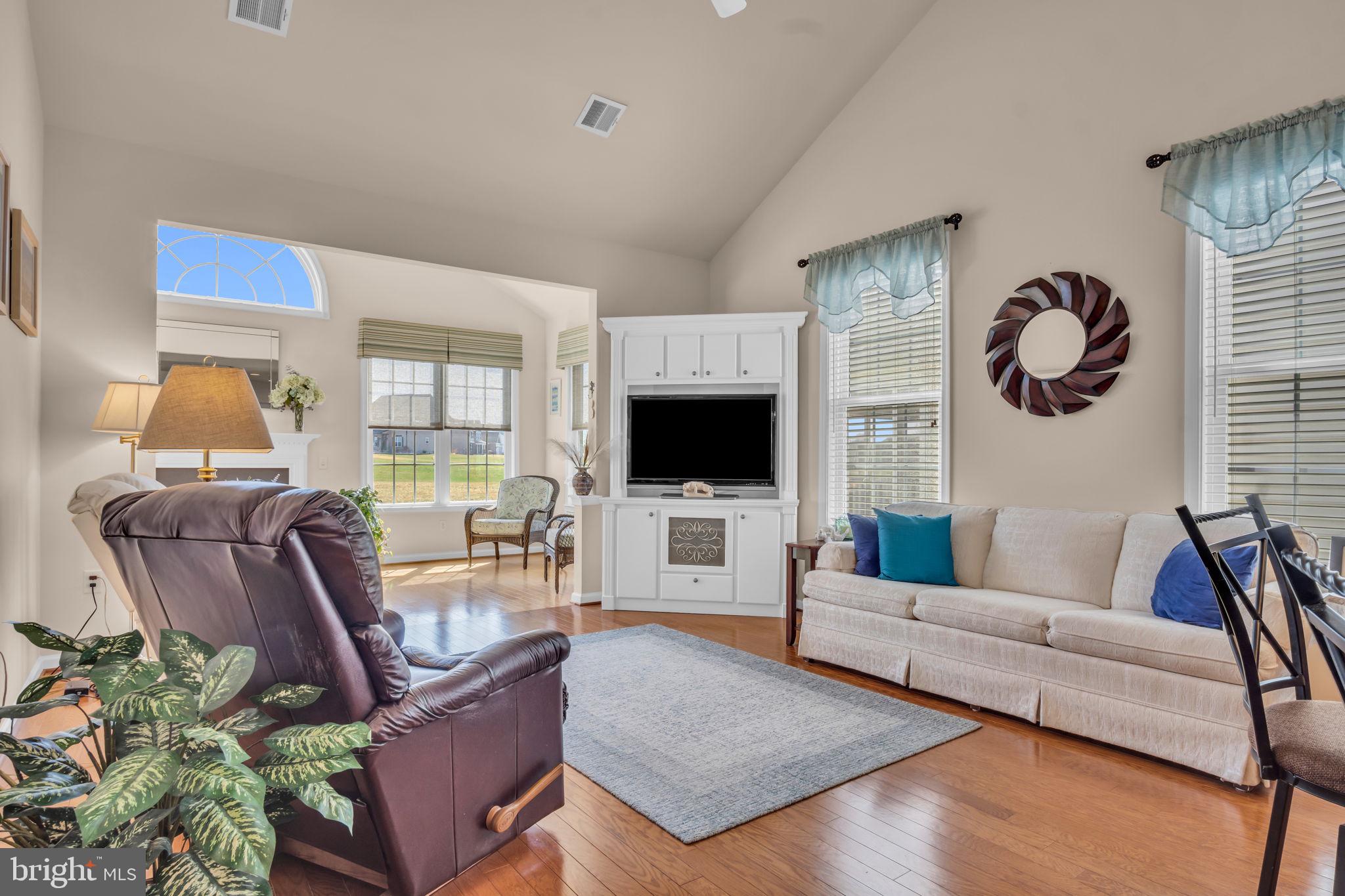 TRADITIONS OF AMERICA AT SILVER SPRING - Residential