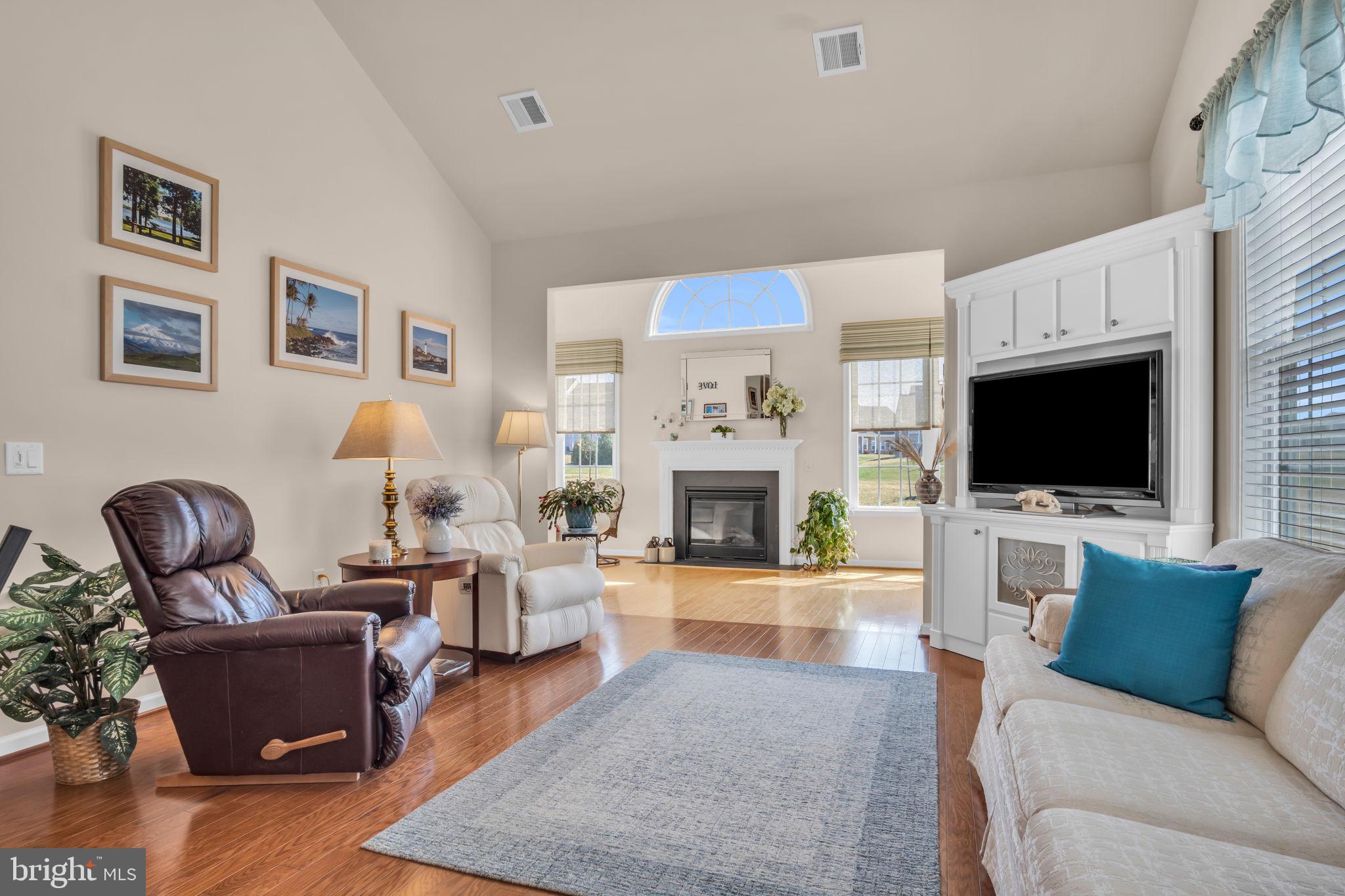 TRADITIONS OF AMERICA AT SILVER SPRING - Residential