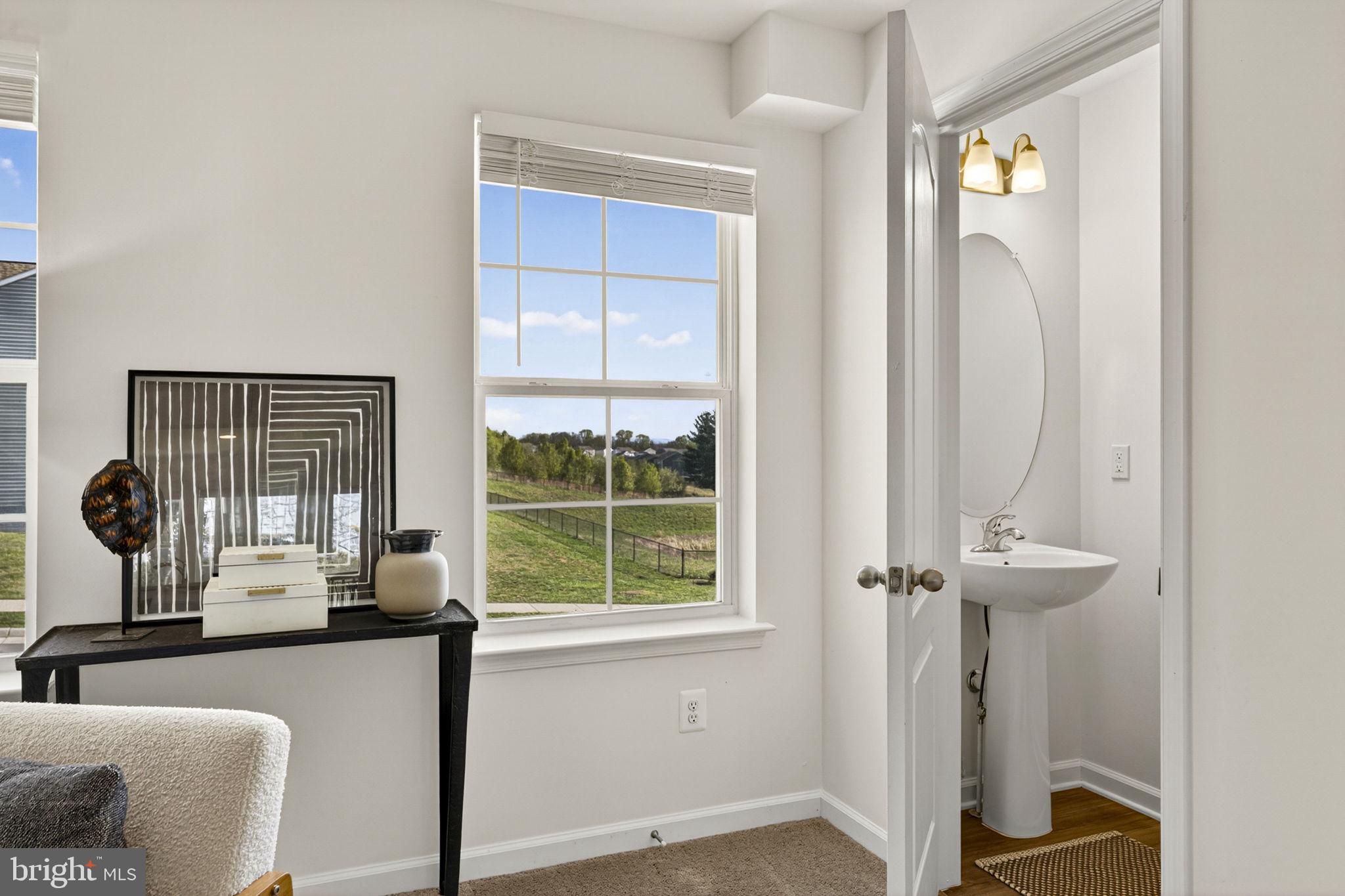 TOWNES AT TATE MANOR - Residential