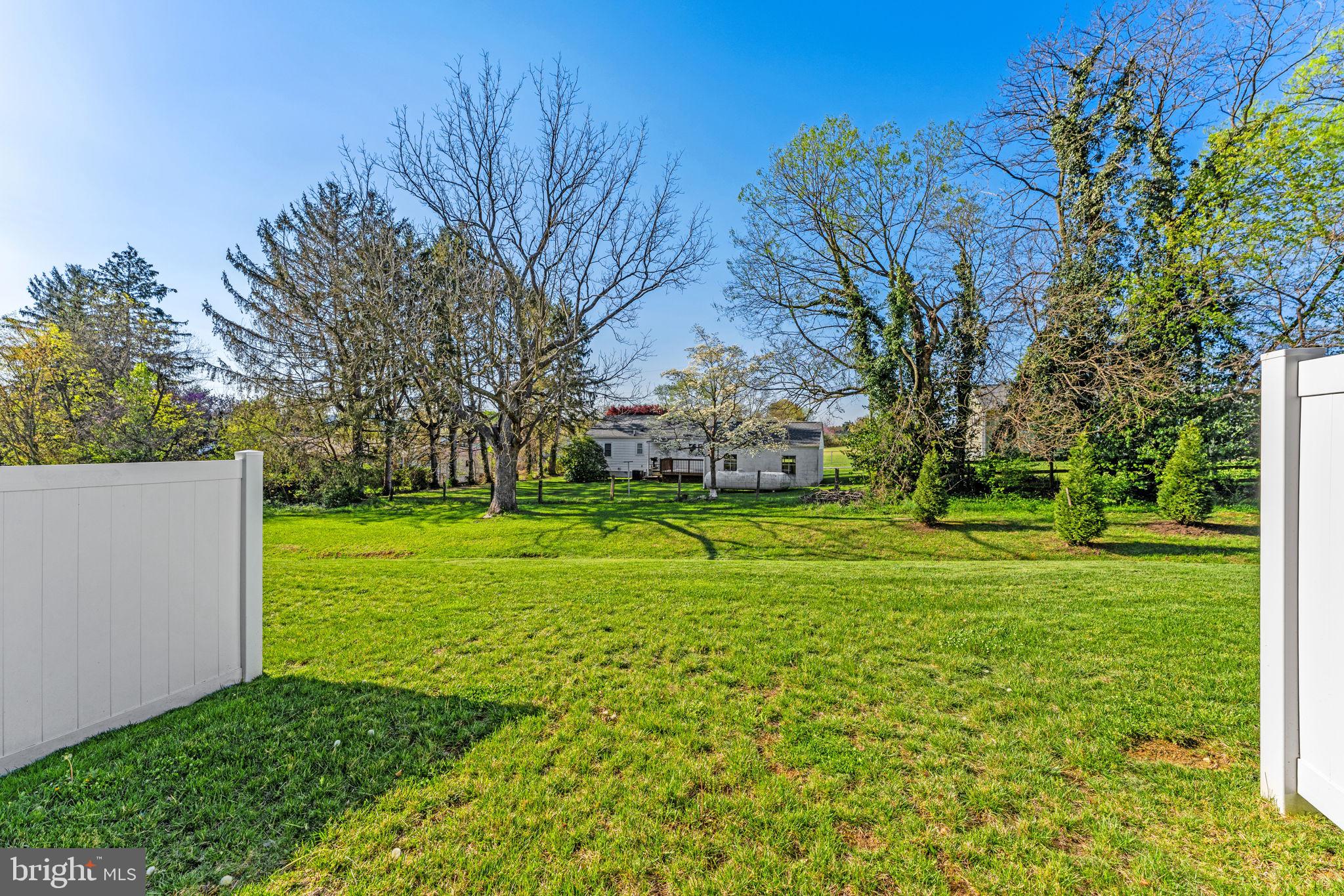 TOWNES AT TATE MANOR - Residential