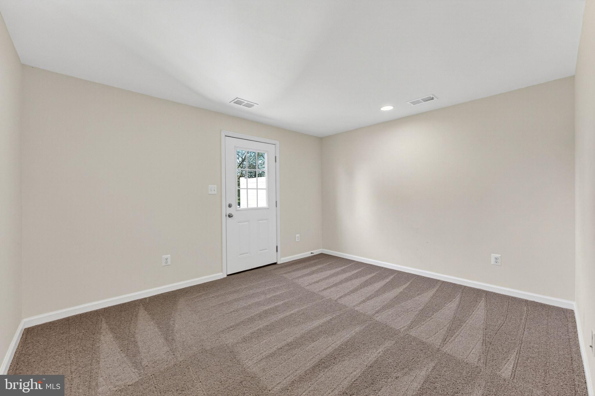 TOWNES AT TATE MANOR - Residential