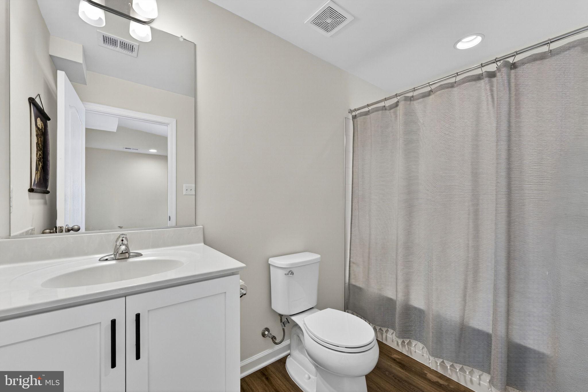 TOWNES AT TATE MANOR - Residential