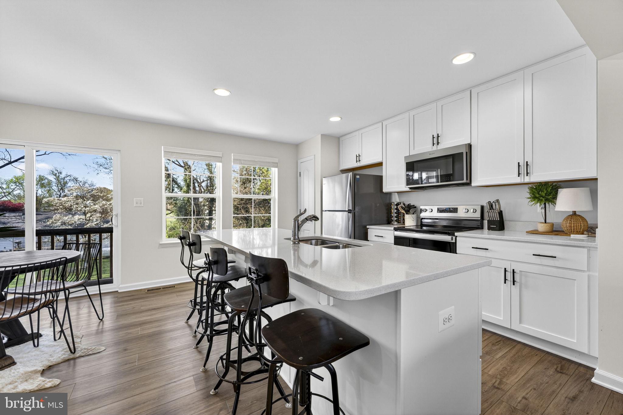 TOWNES AT TATE MANOR - Residential