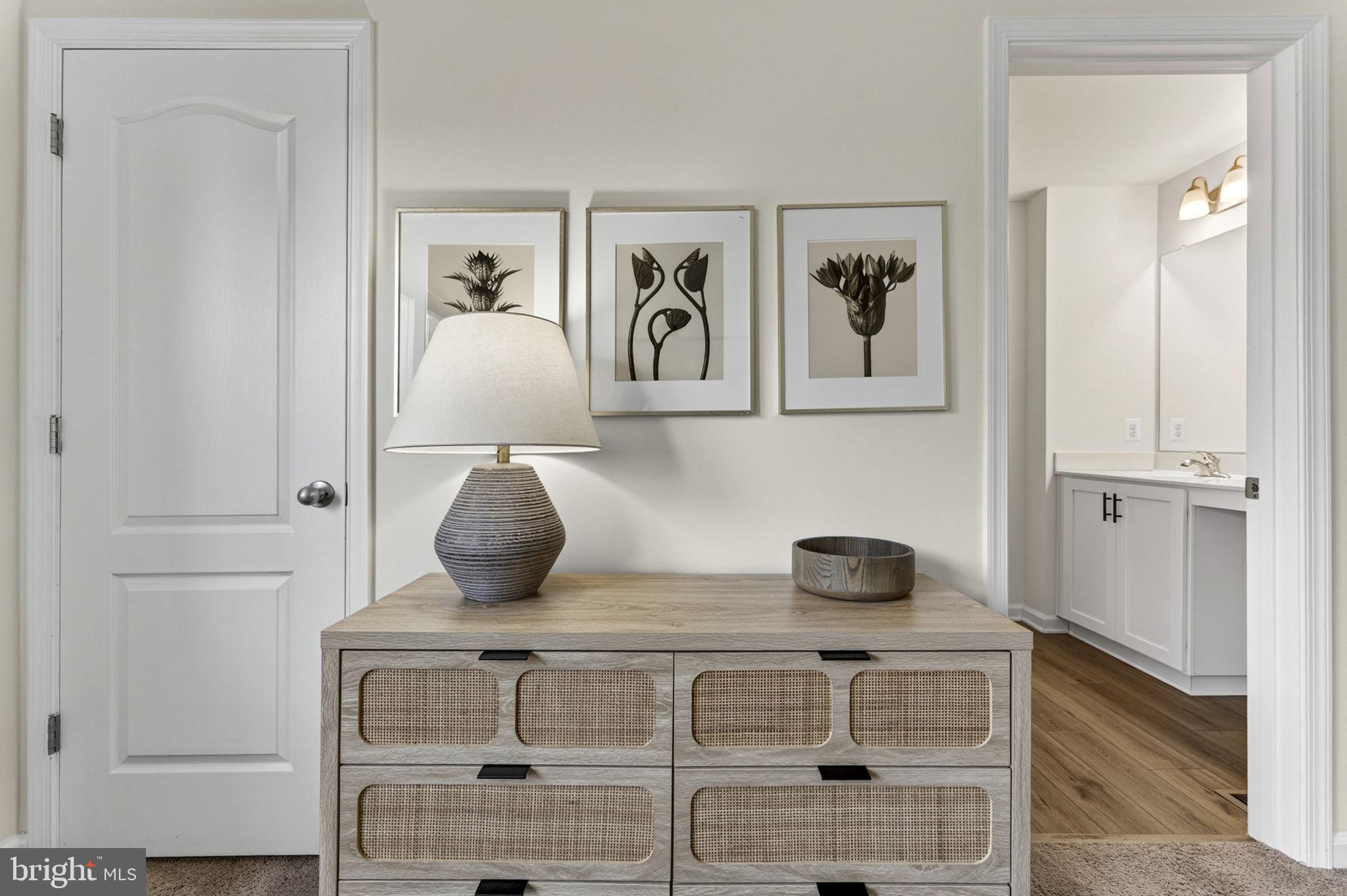 TOWNES AT TATE MANOR - Residential