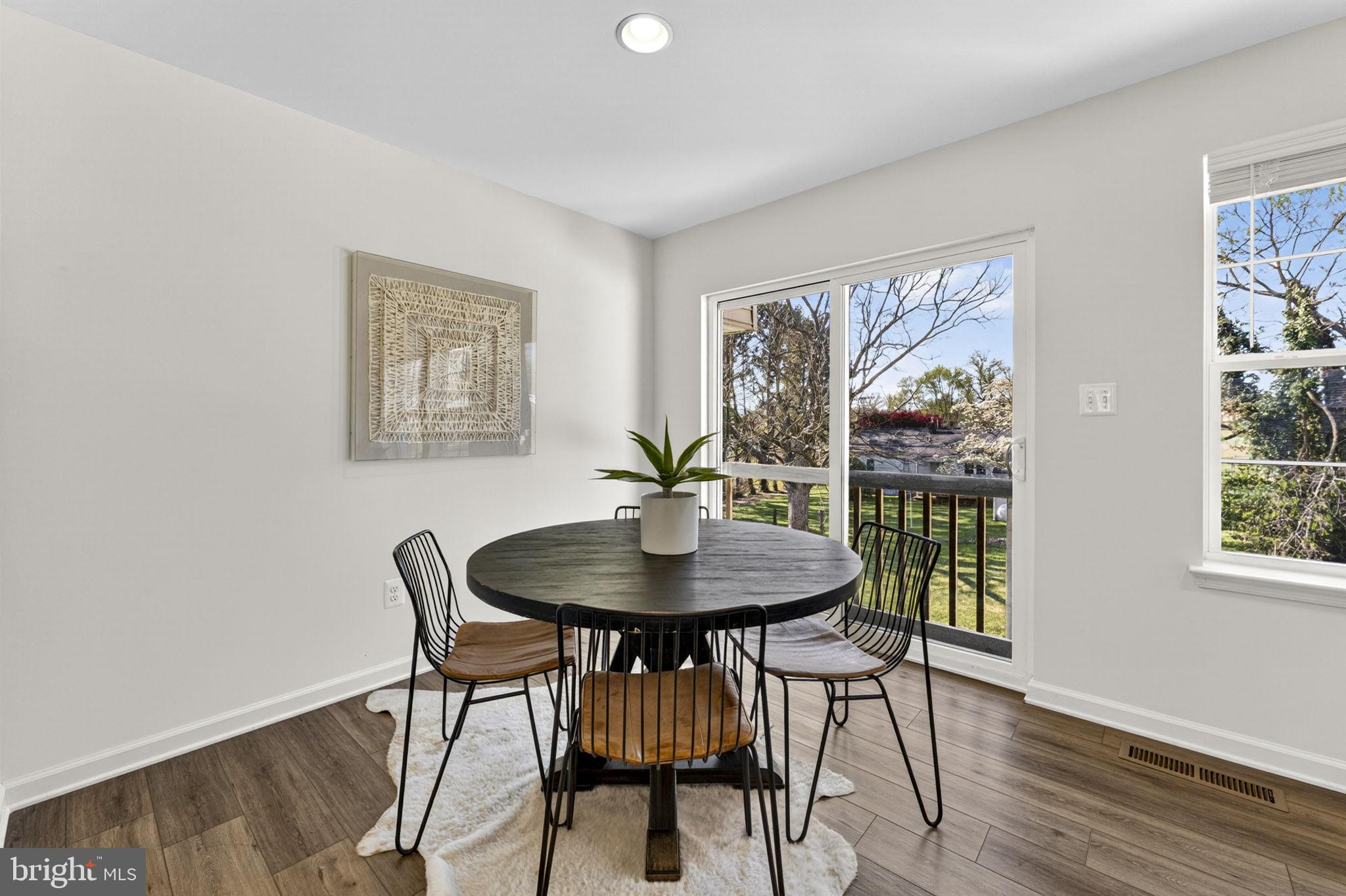 TOWNES AT TATE MANOR - Residential