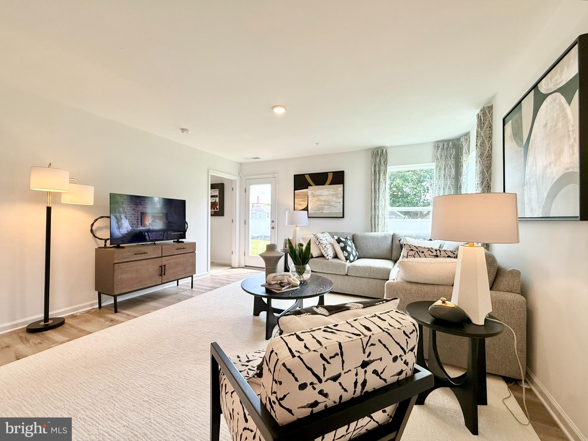 KINNAMON MEADOWS - Residential