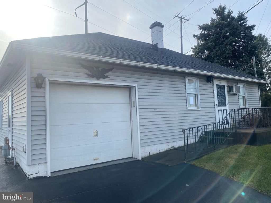 Photo of 68 HORSESHOE RD, LEOLA, PA 17540 (MLS # PALA2029364)