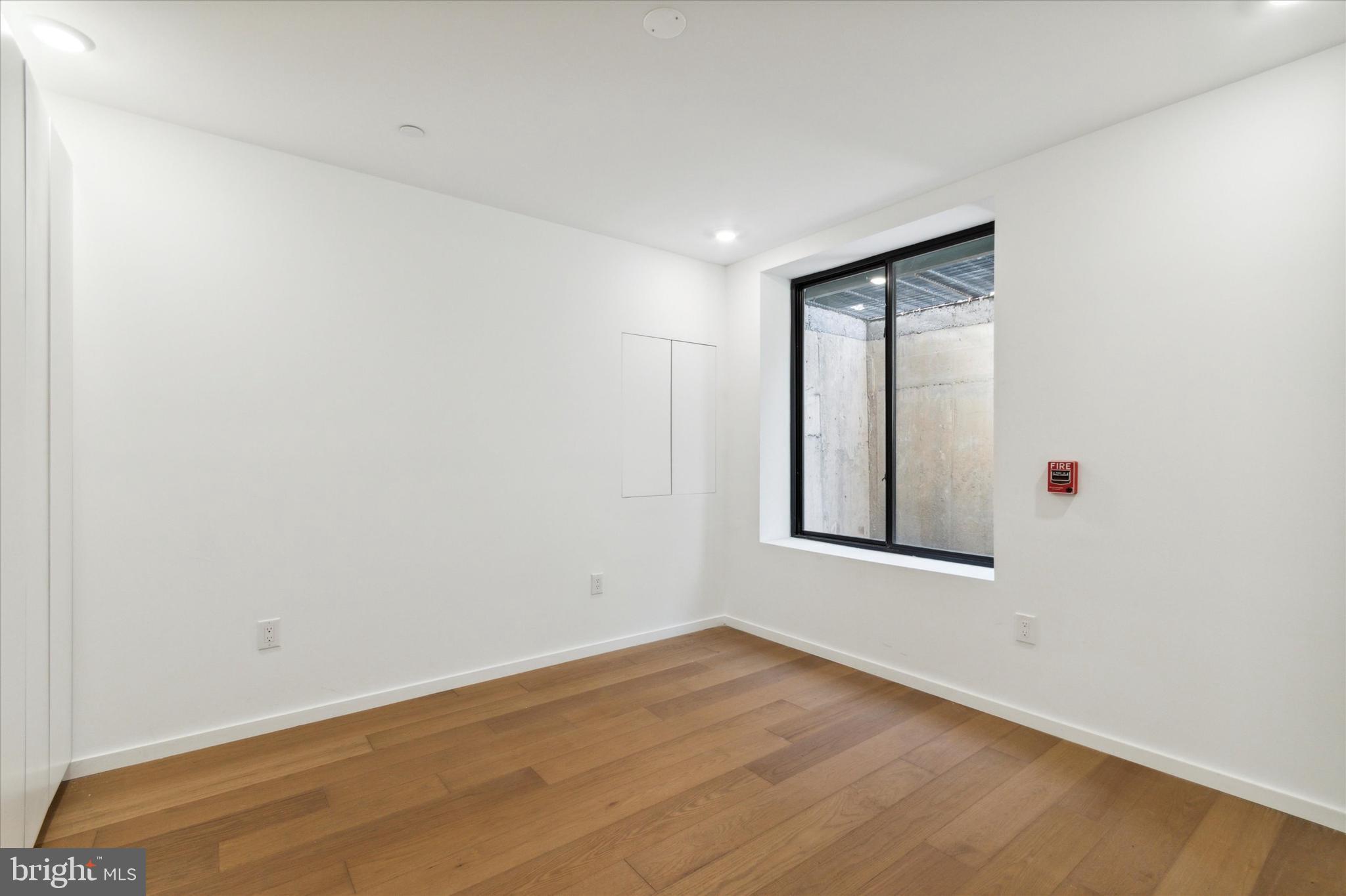 GRADUATE HOSPITAL - Residential Income