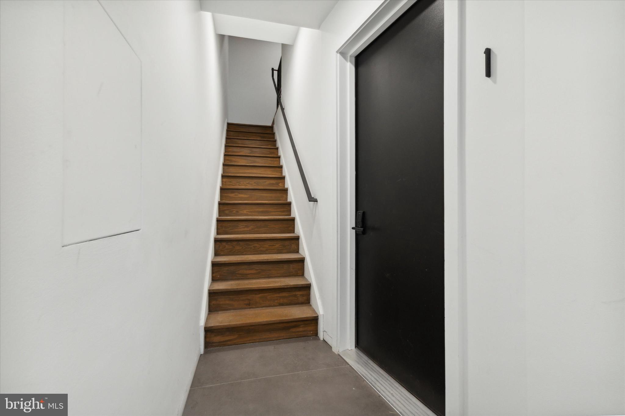 GRADUATE HOSPITAL - Residential Income