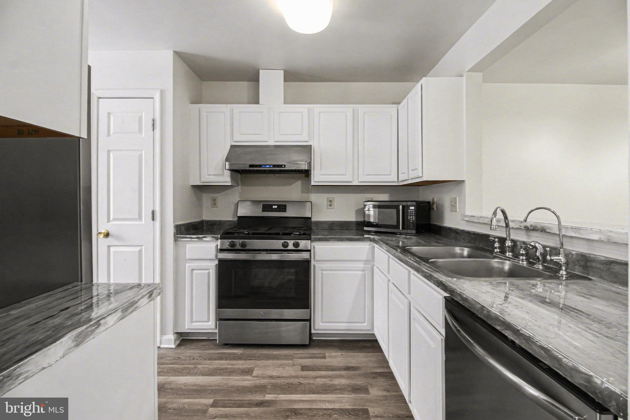 TOWNES AT SPRINGFORD - Residential Lease