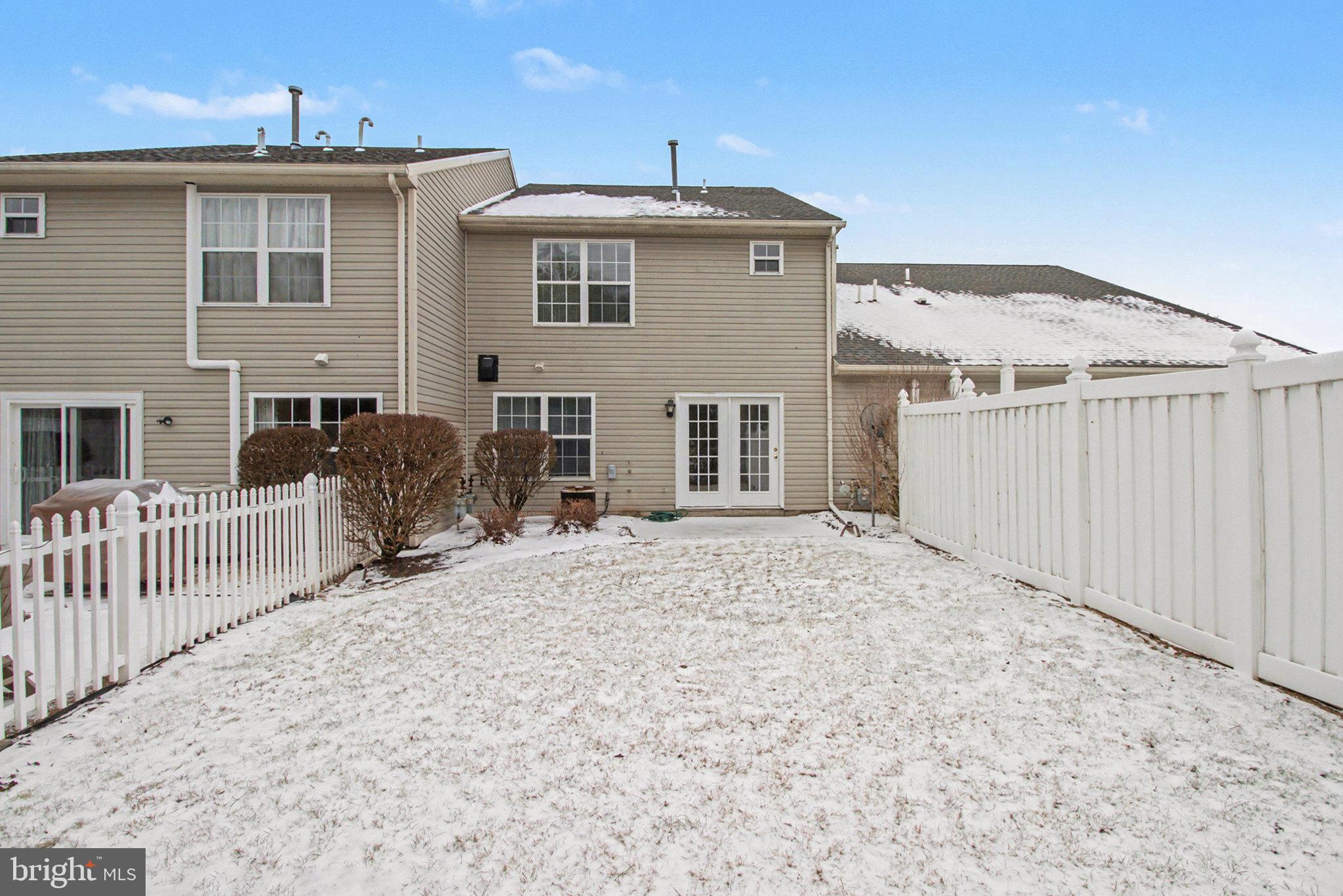 TOWNES AT SPRINGFORD - Residential Lease