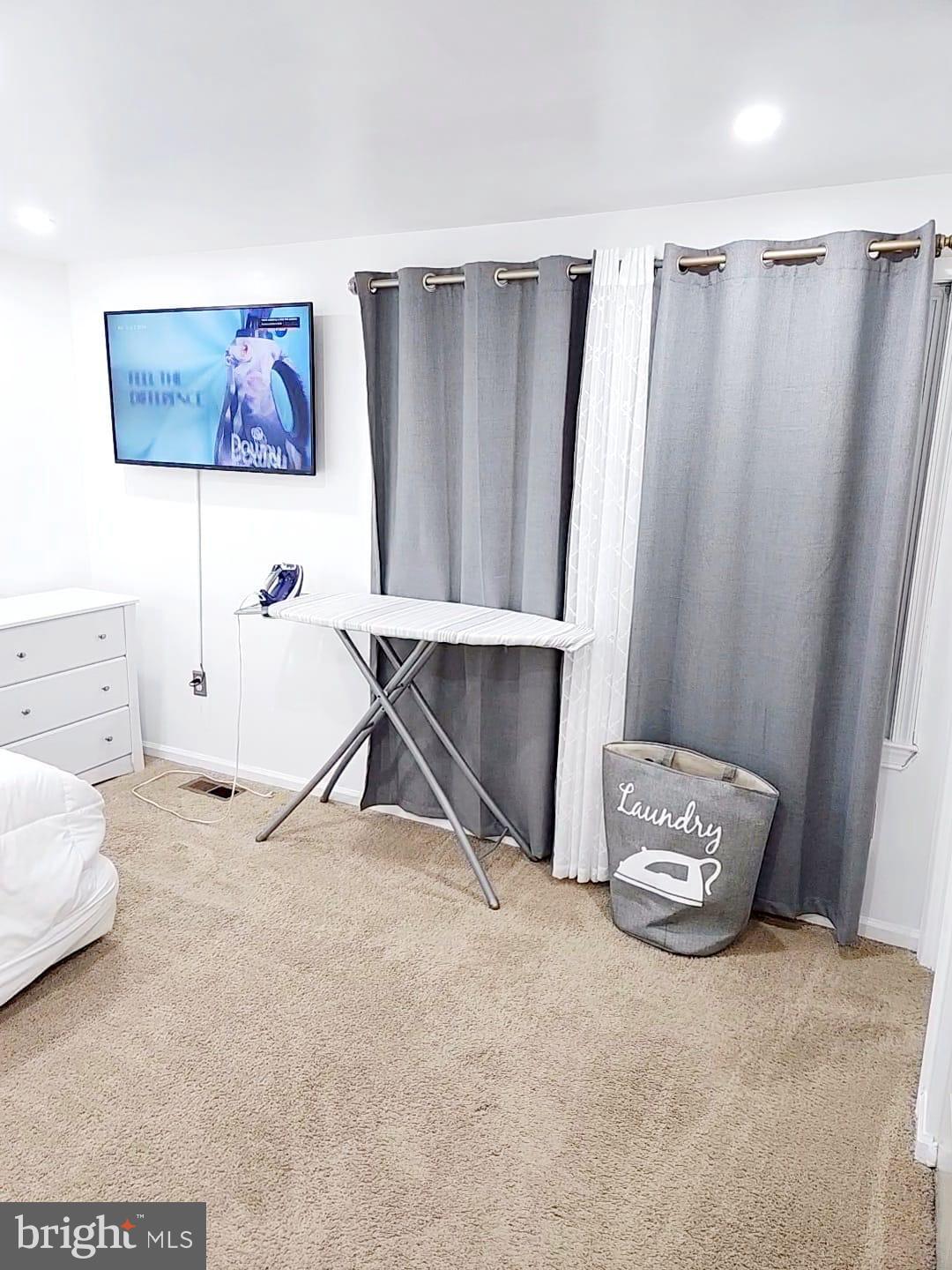 OLD FORT HILLS PLAT TWO - Residential Lease