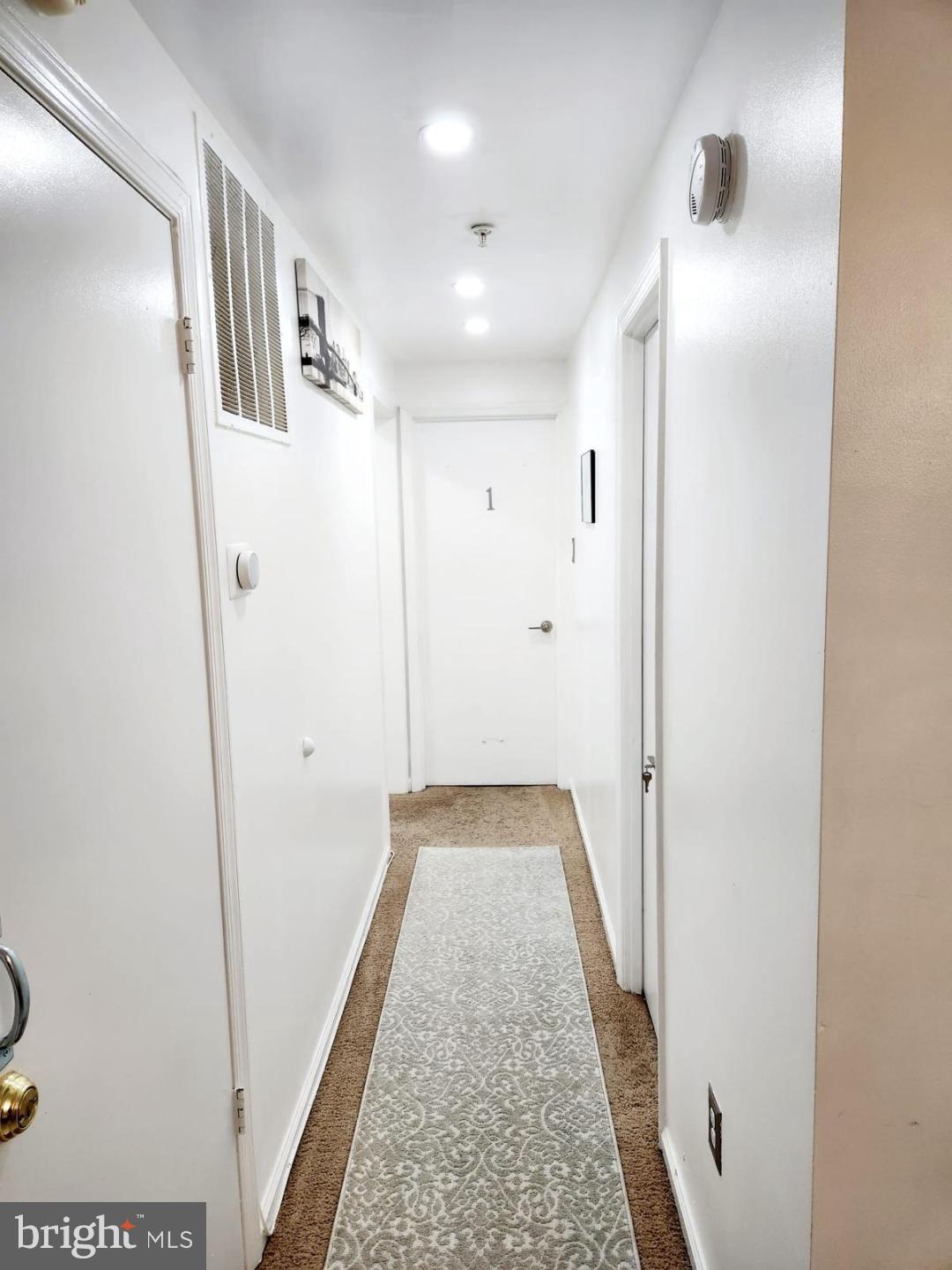 OLD FORT HILLS PLAT TWO - Residential Lease