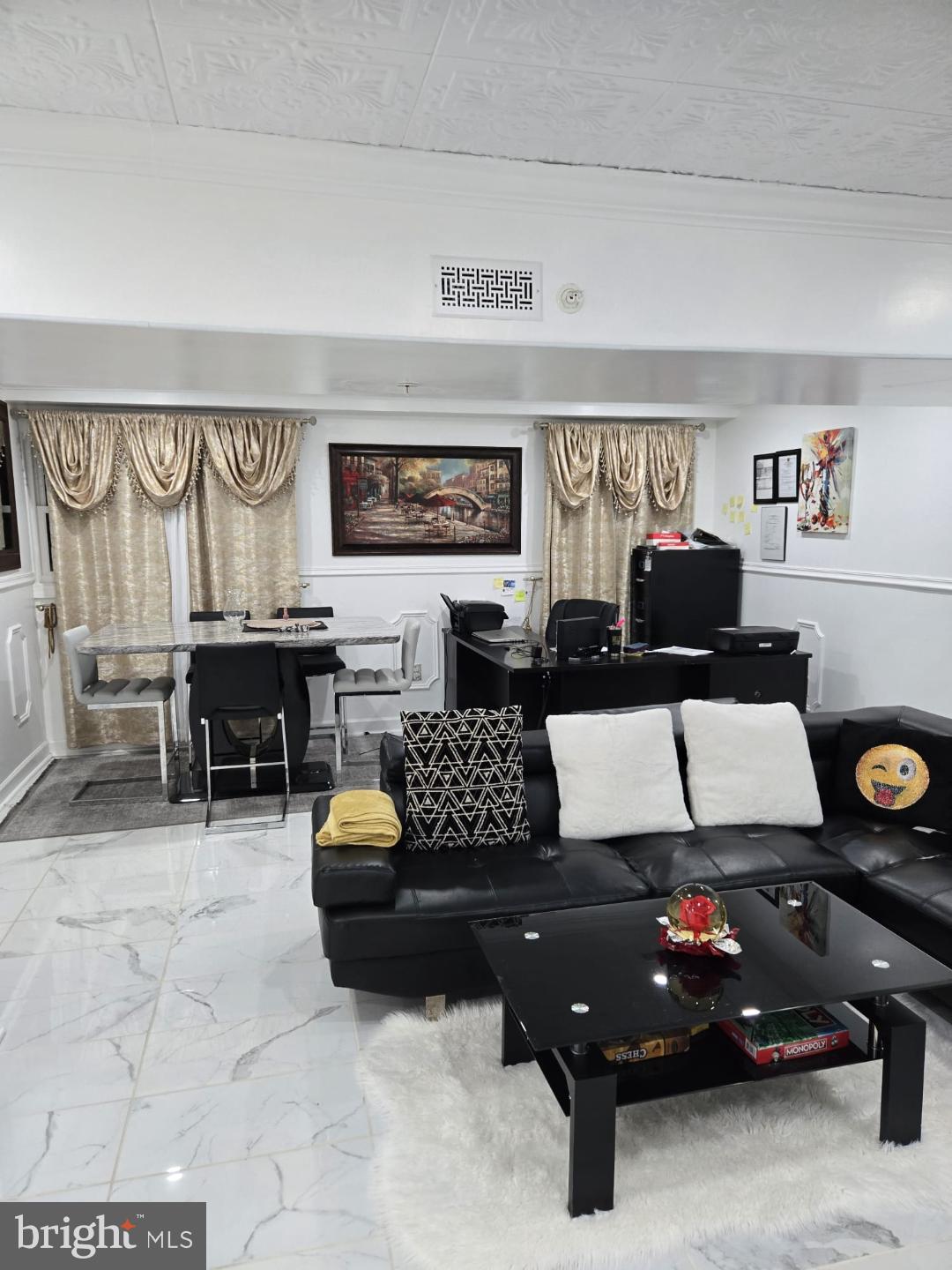 OLD FORT HILLS PLAT TWO - Residential Lease