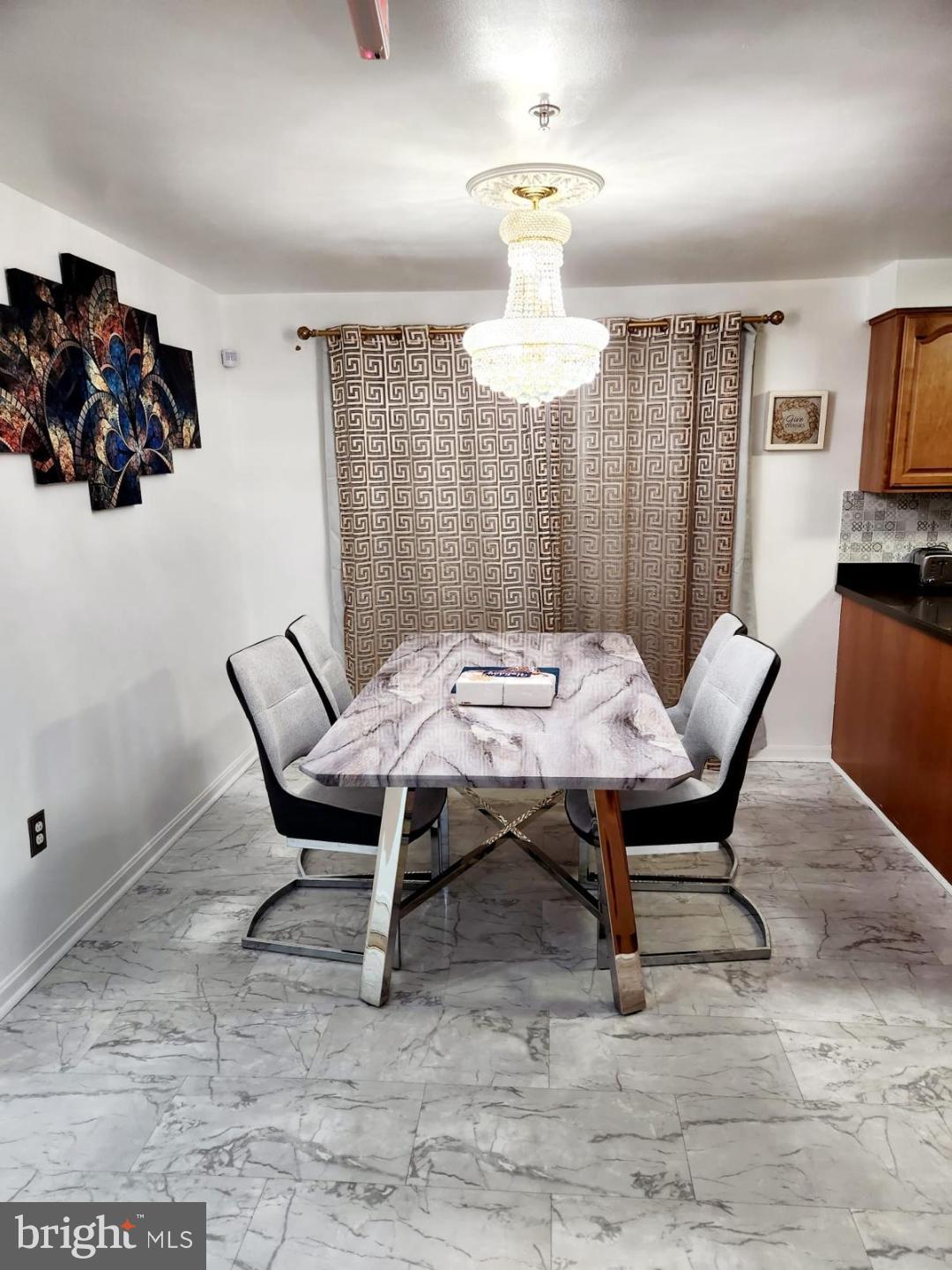 OLD FORT HILLS PLAT TWO - Residential Lease