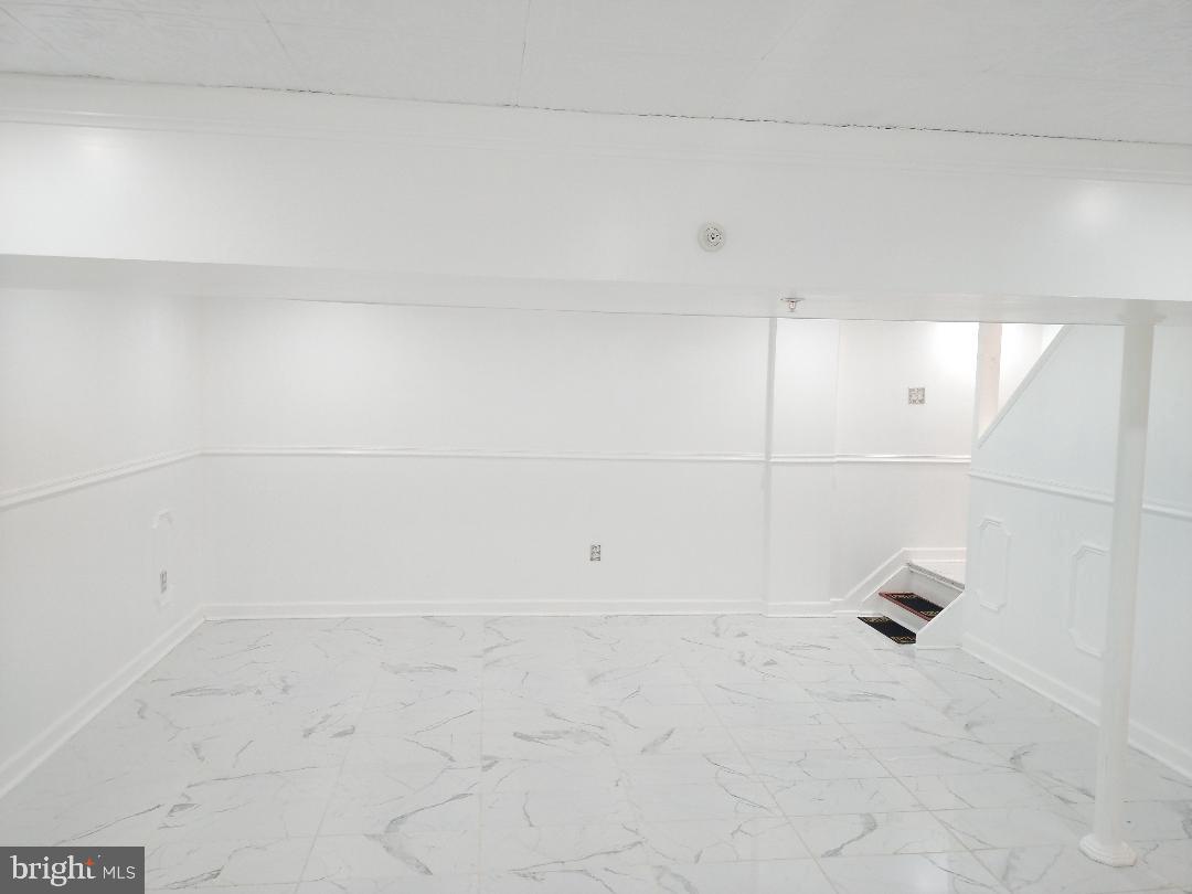 OLD FORT HILLS PLAT TWO - Residential Lease