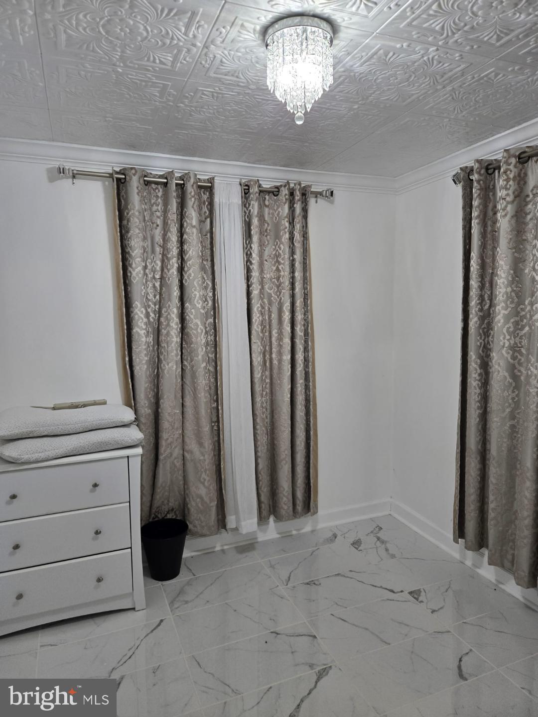 OLD FORT HILLS PLAT TWO - Residential Lease