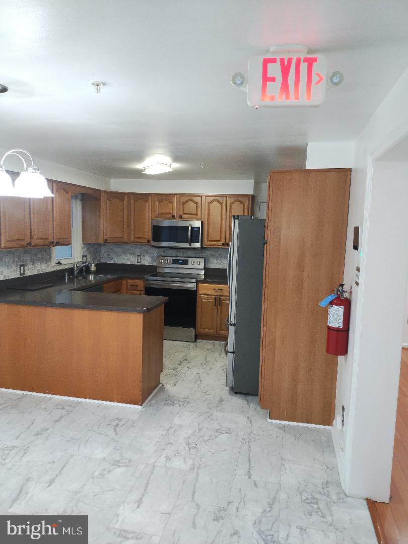 OLD FORT HILLS PLAT TWO - Residential Lease