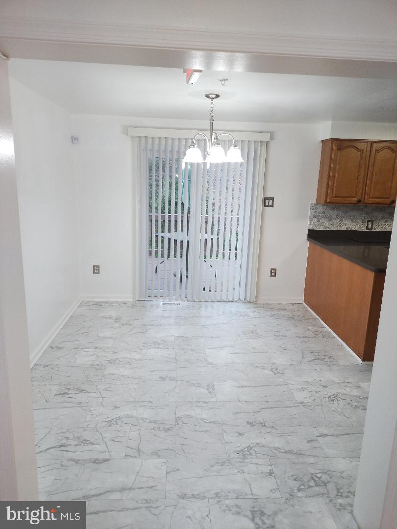 OLD FORT HILLS PLAT TWO - Residential Lease