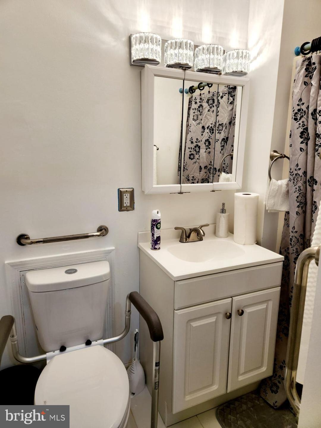 OLD FORT HILLS PLAT TWO - Residential Lease