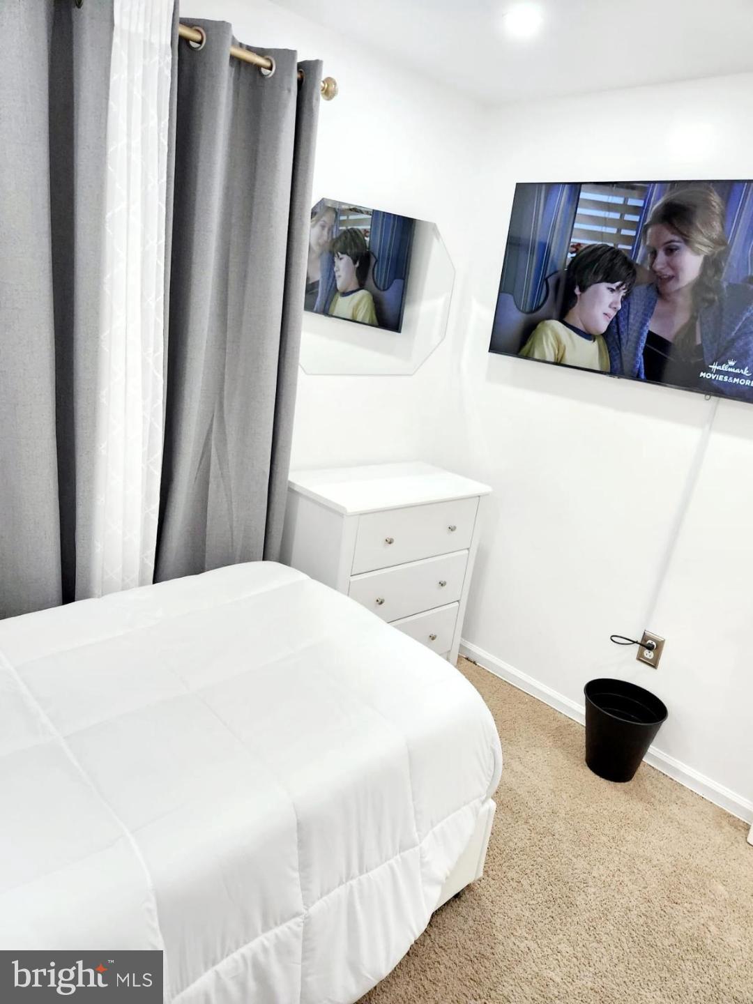 OLD FORT HILLS PLAT TWO - Residential Lease