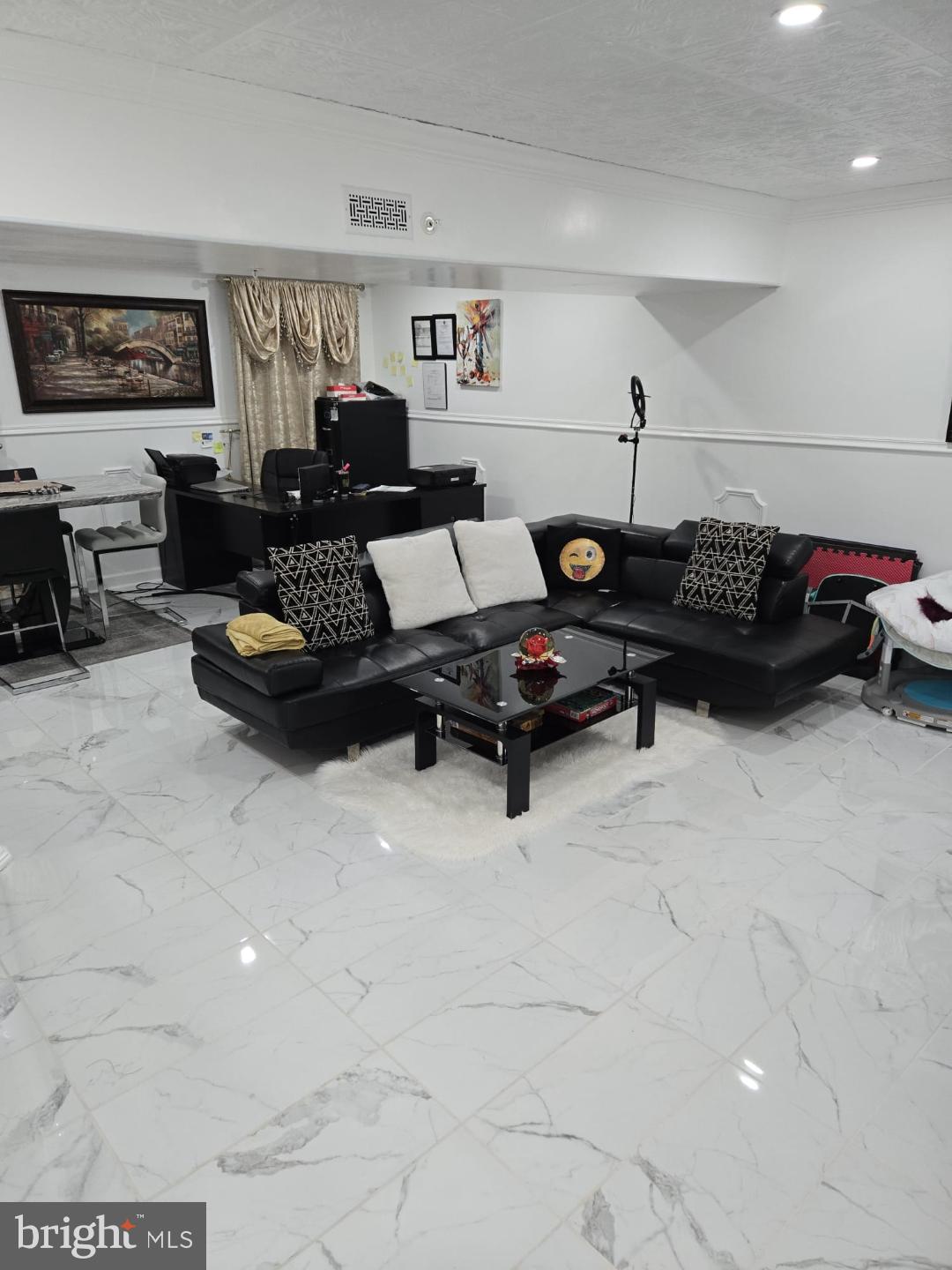 OLD FORT HILLS PLAT TWO - Residential Lease