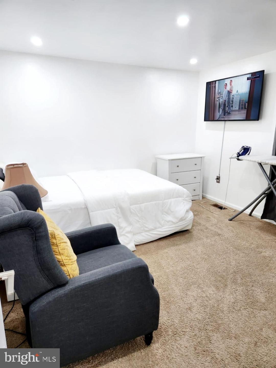 OLD FORT HILLS PLAT TWO - Residential Lease