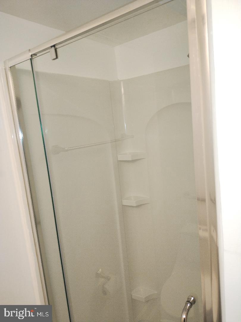 OLD FORT HILLS PLAT TWO - Residential Lease