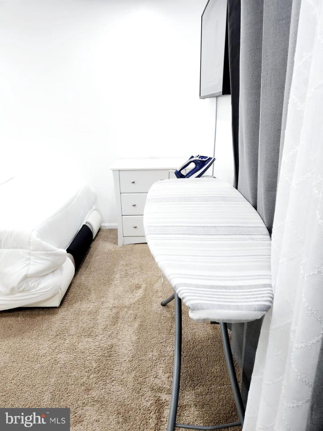 OLD FORT HILLS PLAT TWO - Residential Lease