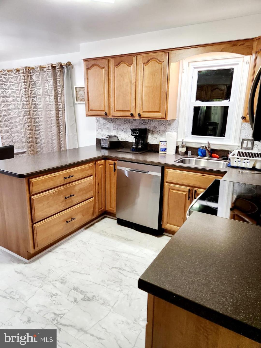 OLD FORT HILLS PLAT TWO - Residential Lease