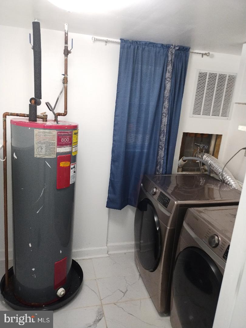 OLD FORT HILLS PLAT TWO - Residential Lease