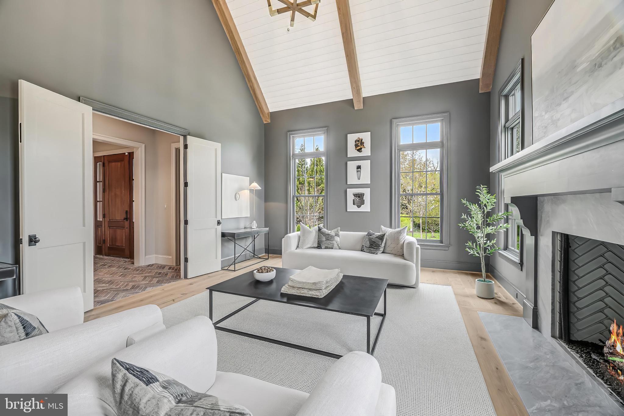 LANGLEY FOREST - Residential