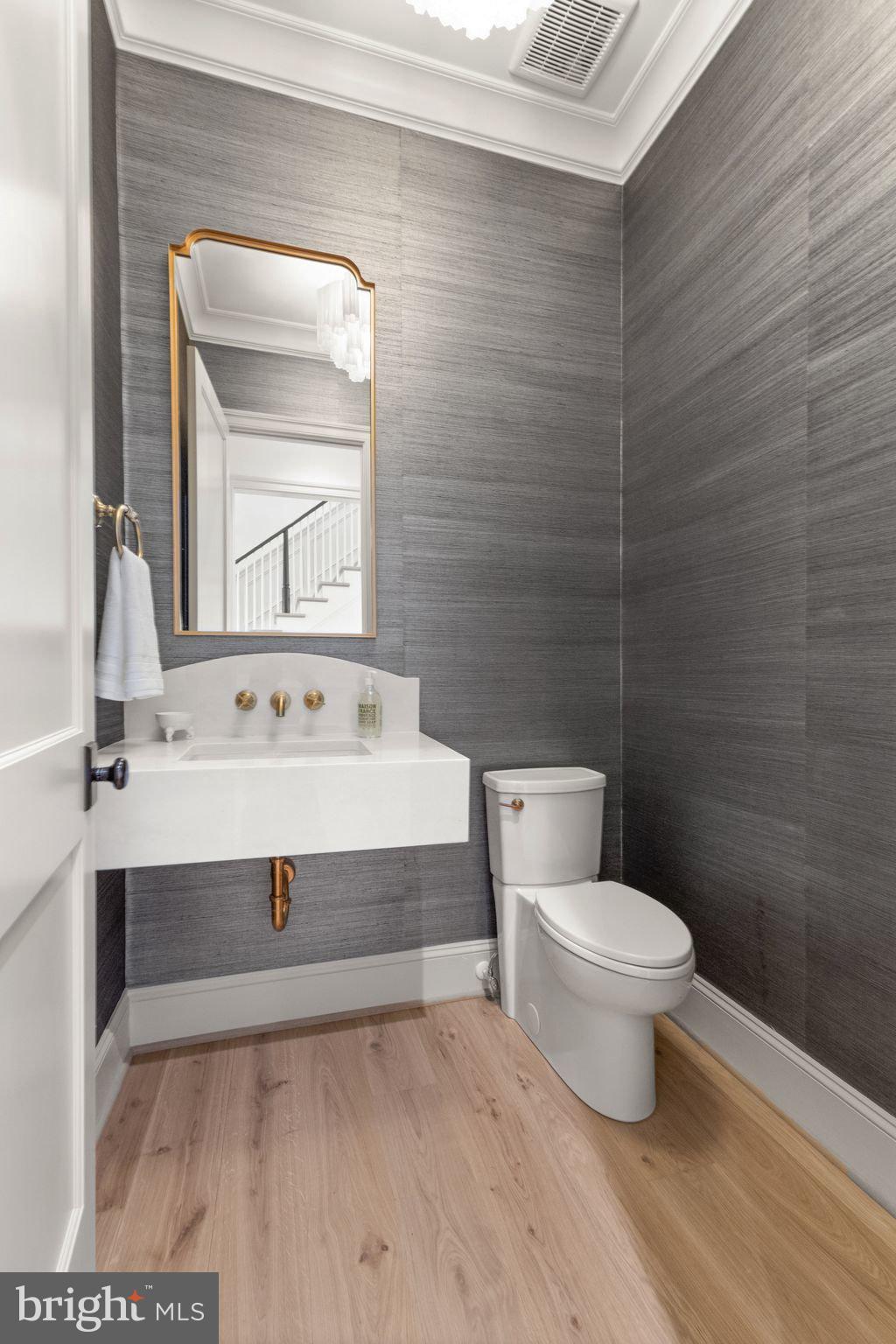 LANGLEY FOREST - Residential